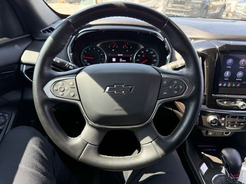 Used 2023 Chevrolet Traverse RS w/ LPO, Cargo Package image 6