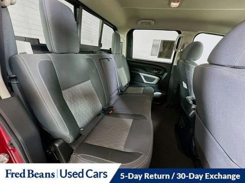 Used 2022 Nissan Titan SV w/ SV Convenience Package AWD/4WD image 33