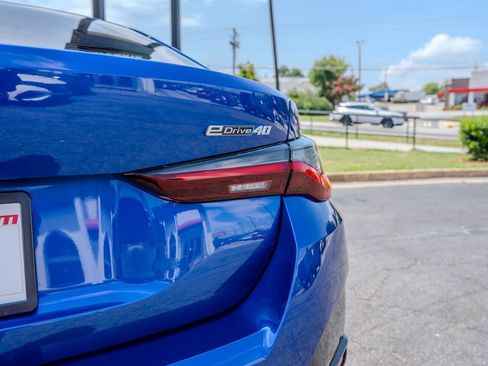 Used 2023 BMW i4 eDrive40 w/ M Sport Package RWD image 27