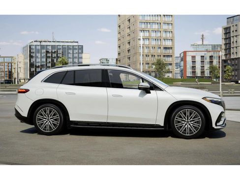 New 2026 Mercedes-Benz EQS 400 4MATIC SUV image 15