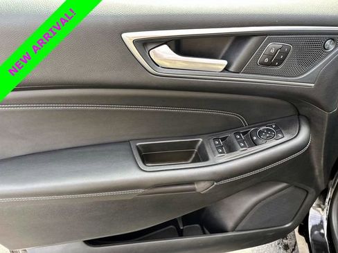 Certified 2024 Ford Edge Titanium image 10