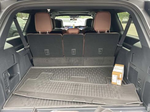 New 2026 Lincoln Navigator L Reserve AWD/4WD image 12
