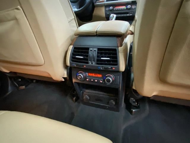 Used 2011 BMW X5 M AWD/4WD image 42