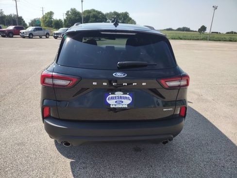 Used 2025 Ford Escape ST-Line Select AWD/4WD image 5