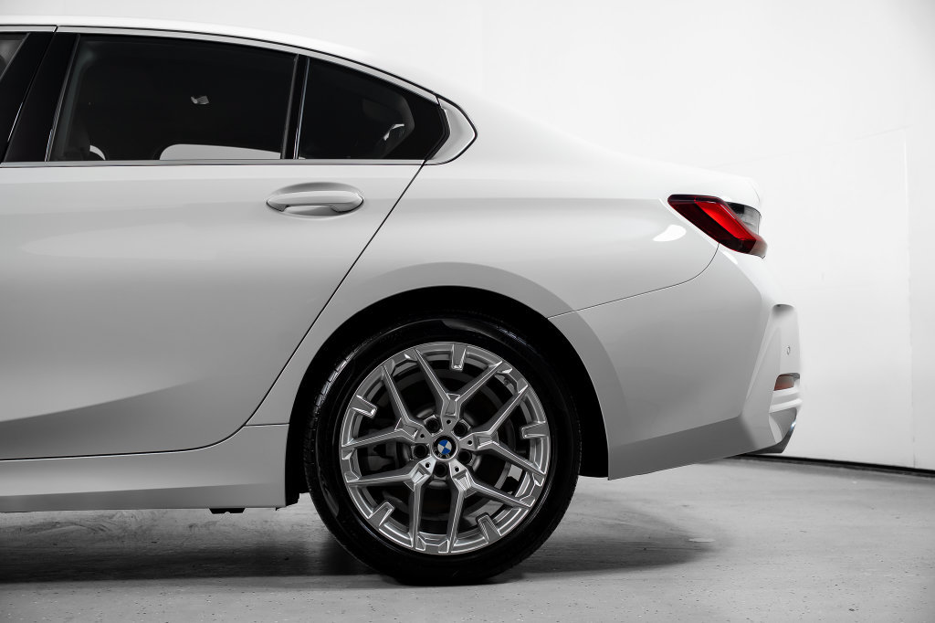 Used 2026 BMW 330i Sedan RWD image 15