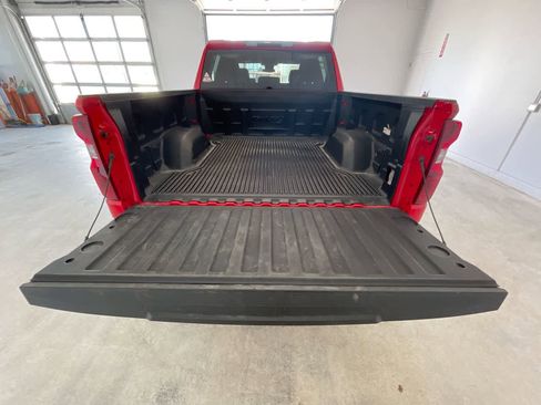 Used 2025 Chevrolet Silverado 1500 LT image 23