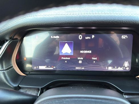 Used 2024 Jeep Grand Cherokee L Limited w/ Black Appearance Package image 19