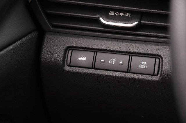 Certified 2025 Nissan Altima 2.5 SV FWD image 20
