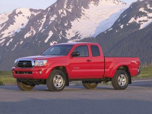 Used 2008 Toyota Tacoma X-Runner image 1