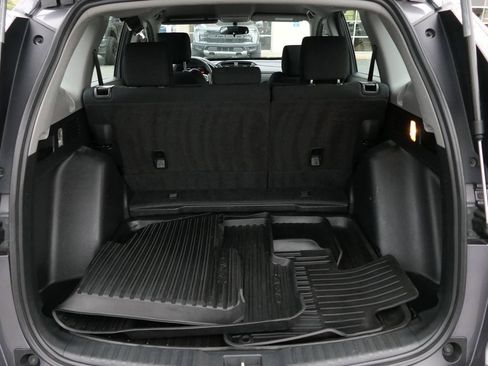 Used 2018 Honda CR-V LX image 24