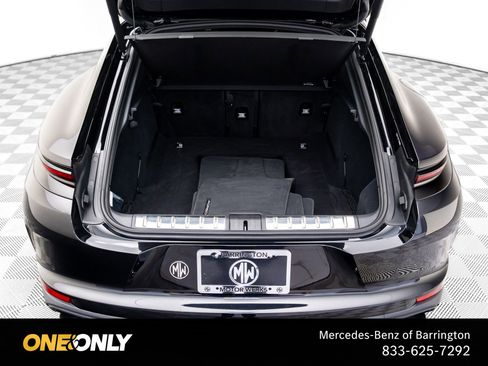 Used 2024 Porsche Panamera image 32