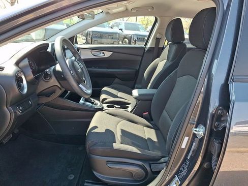 Certified 2023 Kia Forte LXS image 13
