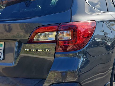 Used 2019 Subaru Outback 2.5i Limited image 11