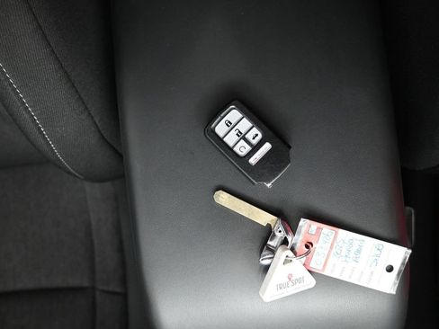 Used 2025 Honda Accord LX image 18