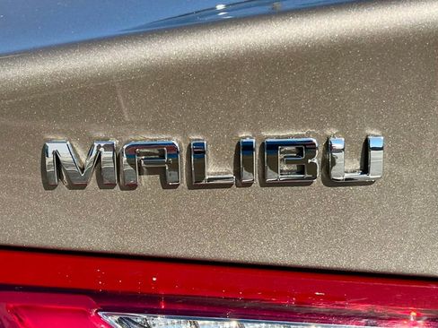 Used 2024 Chevrolet Malibu LT image 14