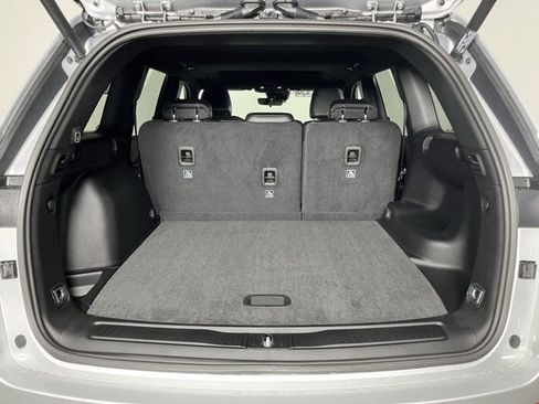 New 2025 Jeep Grand Cherokee Laredo image 27