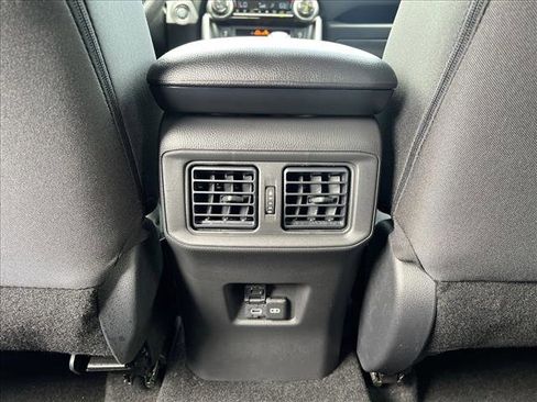 Certified 2025 Toyota RAV4 XLE FWD image 18