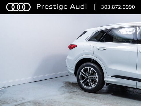 Used 2025 Audi Q5 Premium w/ Convenience Package image 10