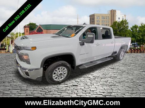 Used 2025 Chevrolet Silverado 2500 LT w/ Convenience Package AWD/4WD image 1
