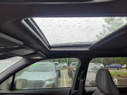 Certified 2025 Subaru Forester Premium image 15