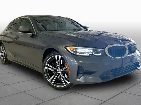 Certified 2022 BMW 330i Sedan w/ Convenience Package RWD image 2