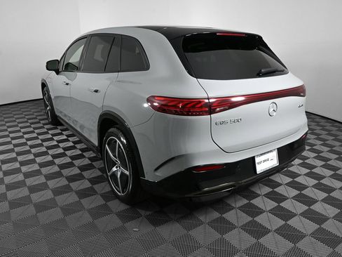 Used 2023 Mercedes-Benz EQS 580 4MATIC SUV image 4