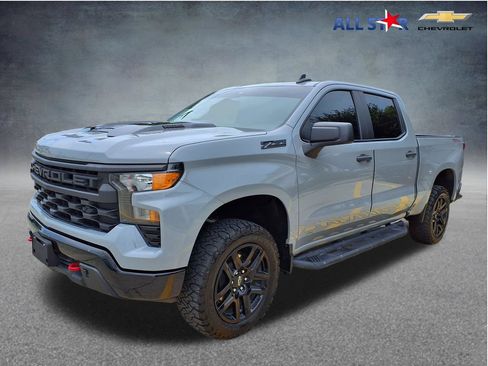 Used 2024 Chevrolet Silverado 1500 Custom Trail Boss w/ LPO, Dark Essentials Package AWD/4WD image 1