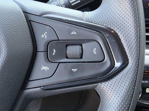 Used 2024 Chevrolet Trax LT image 22