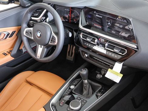 New 2026 BMW Z4 M40i RWD image 12