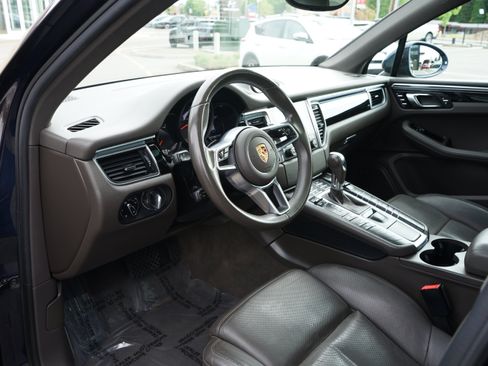 Used 2017 Porsche Macan AWD/4WD image 20
