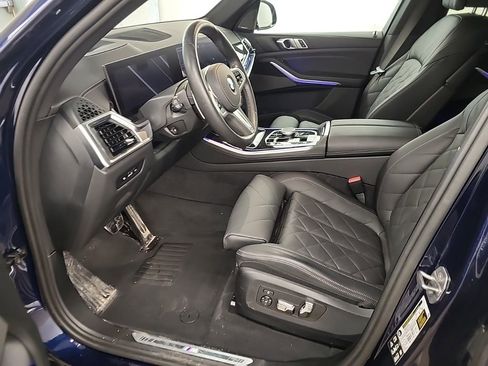 Used 2025 BMW X5 xDrive40i AWD/4WD image 2