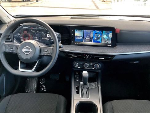 New 2026 Nissan Kicks S image 5