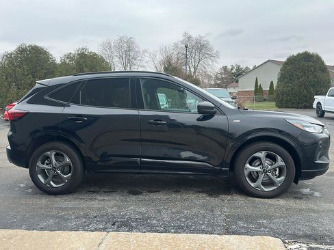 Used 2023 Ford Escape ST-Line image 4