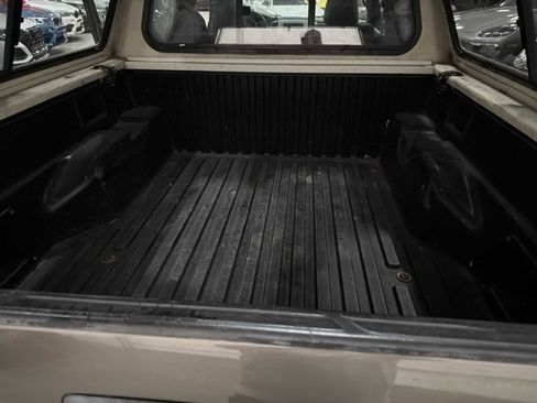 Used 2011 Toyota Tacoma 4x4 Double Cab w/ SR5 Pkg #2 image 15