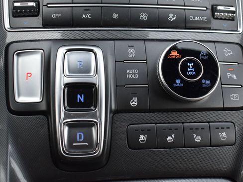 Used 2022 Hyundai Santa Fe Calligraphy w/ Cargo Package image 32