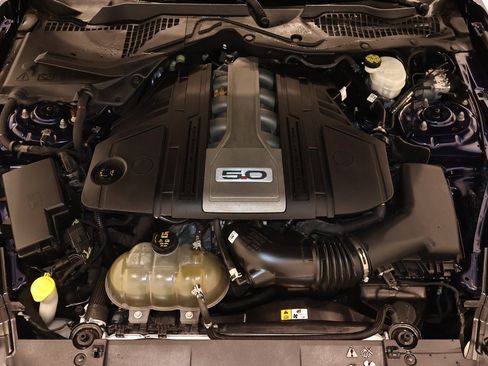 Certified 2018 Ford Mustang GT w/ Black Accent Package image 30