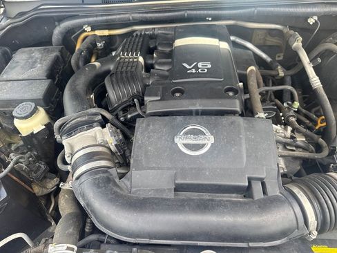 Used 2016 Nissan Frontier SV image 20