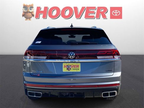 Used 2024 Volkswagen Atlas Cross Sport SEL R-Line image 3