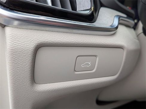 Certified 2023 Volvo S60 B5 Plus w/ Climate Package image 22