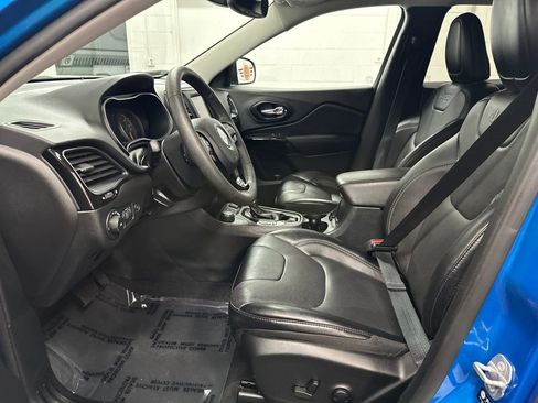 Used 2023 Jeep Cherokee Altitude Lux AWD/4WD image 19