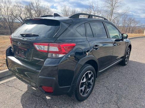 Used 2019 Subaru Crosstrek 2.0i Premium w/ Moonroof Package image 3