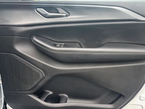 Used 2023 Jeep Grand Cherokee L Laredo w/ Luxury Tech Group I image 19