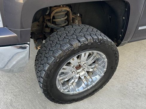 Used 2015 Chevrolet Silverado 1500 LTZ Z71 w/ LTZ Plus Package image 12