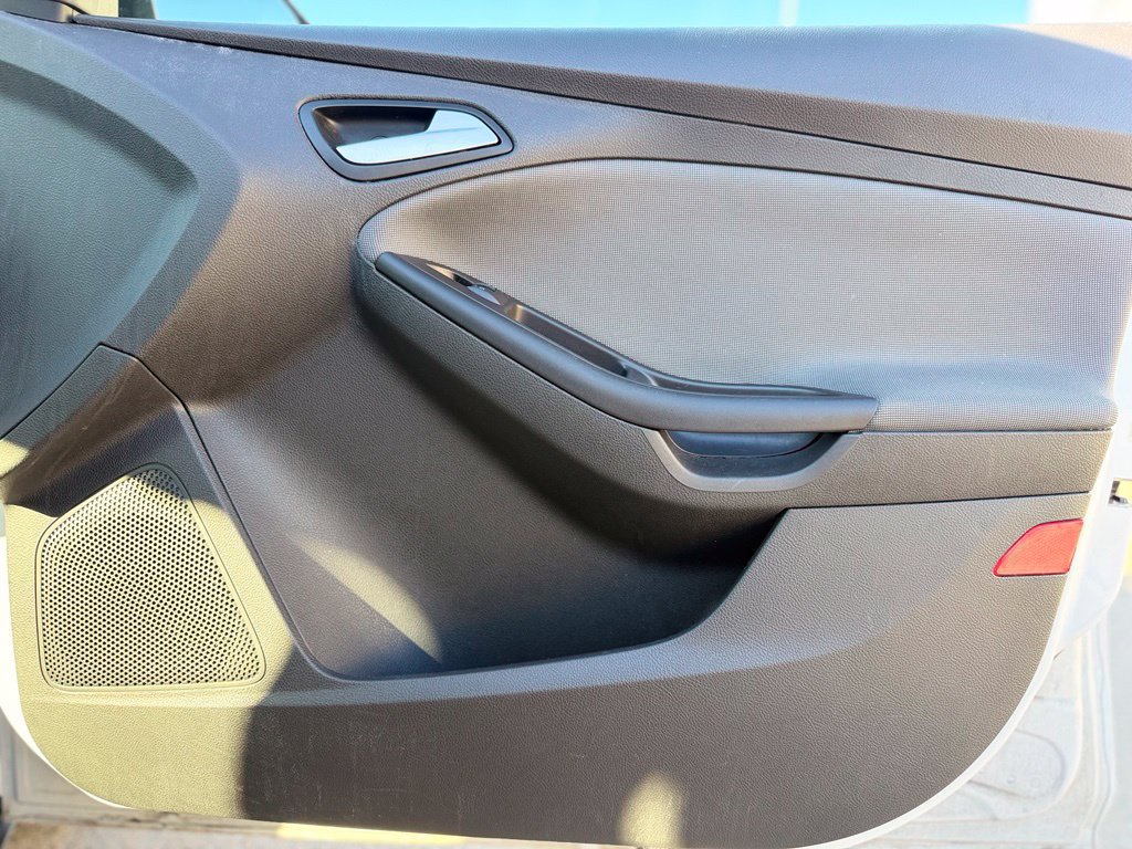 Used 2014 Ford Focus SE FWD image 17