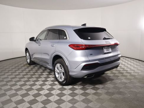 Used 2025 Audi Q5 Premium w/ Convenience Package image 7