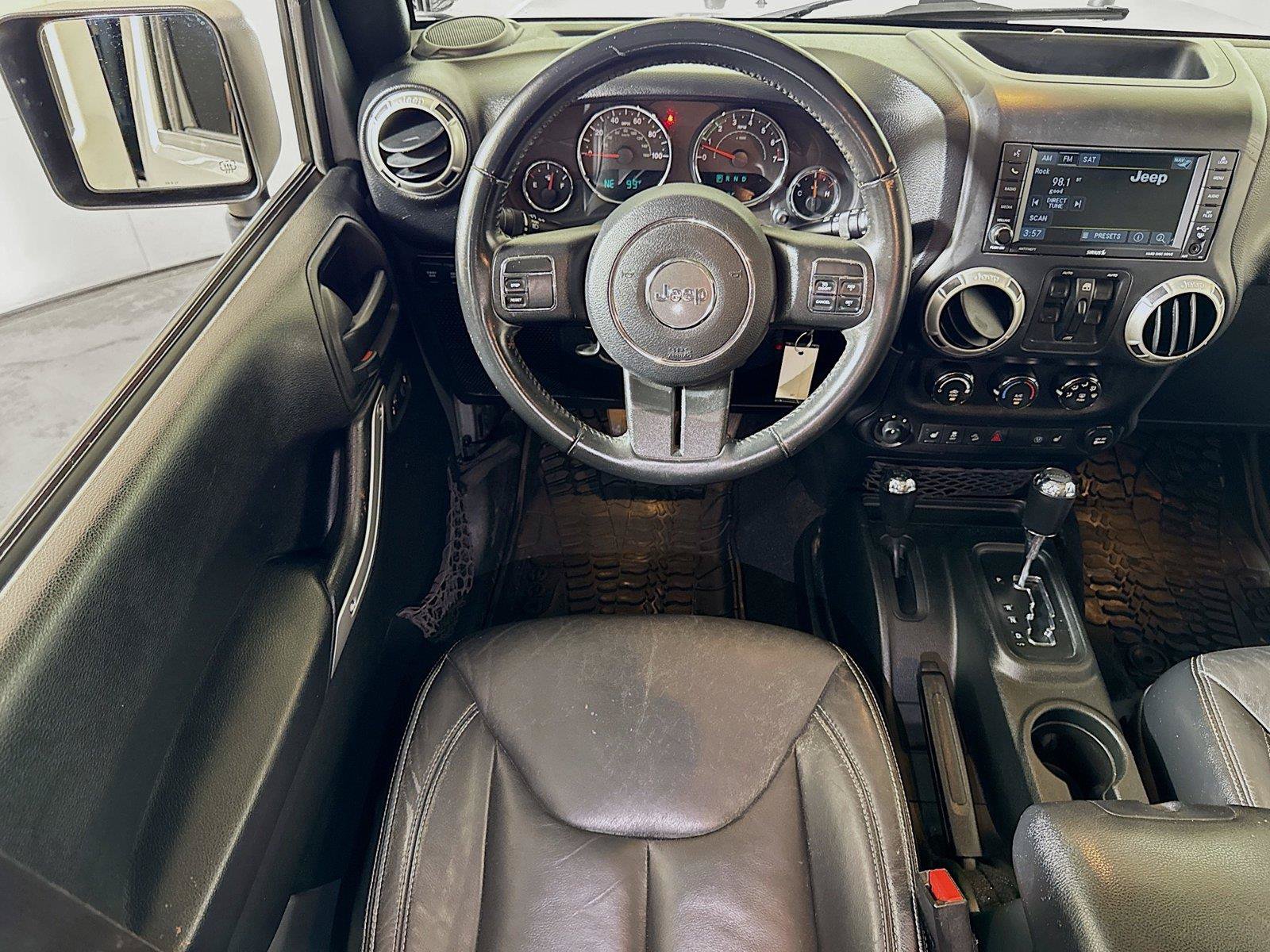 Used 2017 Jeep Wrangler Unlimited Rubicon AWD/4WD image 18
