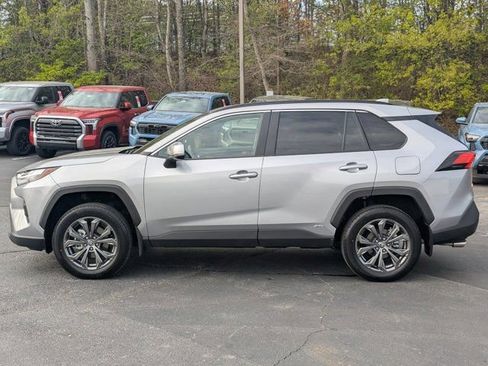 Used 2025 Toyota RAV4 XLE Premium w/ Weather Package image 4