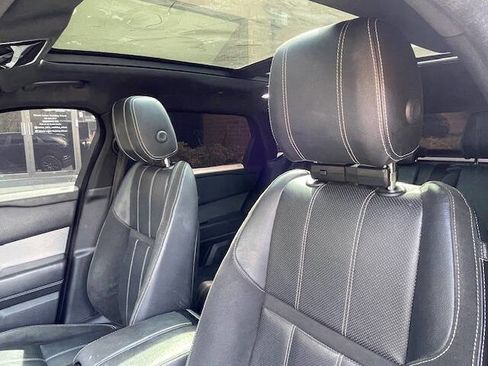 Used 2018 Land Rover Range Rover Velar R-Dynamic SE image 18