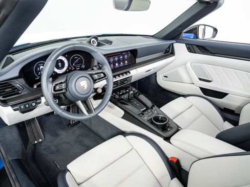Certified 2026 Porsche 911 Carrera 4 GTS AWD/4WD image 4