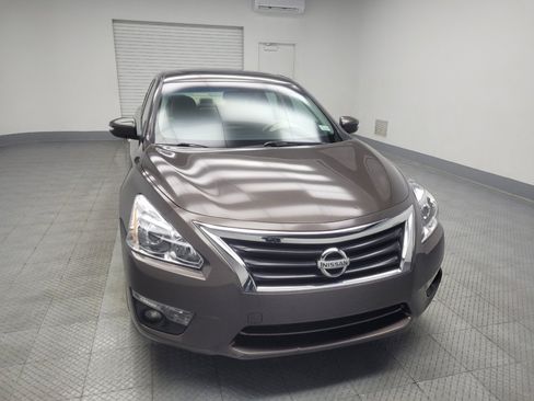 Used 2015 Nissan Altima 2.5 SV w/ Convenience Package image 14